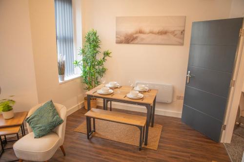 Principality Suites; Three Bed By Property Promise photo 13