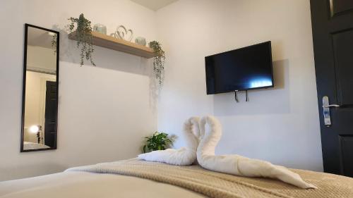 Principality Suites; Three Bed By Property Promise photo 11