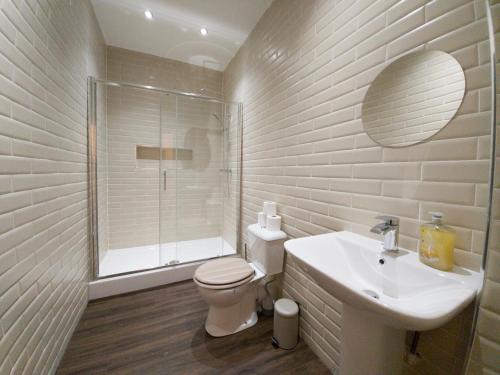 Principality Suites; Three Bed By Property Promise photo 41