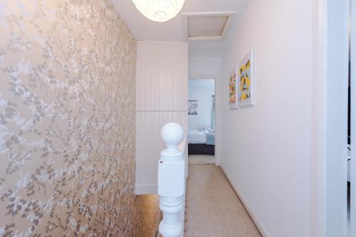 Φωτογραφία από το άλμπουμ του NEW! Spacious 2-bed home in Chester by 53 Degrees Property, Ideal for Long Stays, Great location - Sleeps 6 στο Τσέστερ