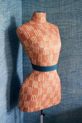 a brown vase sitting on top of a wall at Dorset Square Hotel, Firmdale Hotels in London