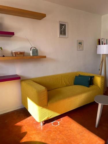 Photo de la galerie de l'établissement Petit nid plein soleil avec terrasse, à Marseille