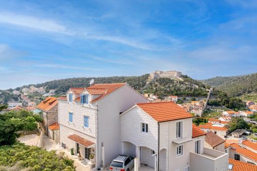 Villa Capitis in the Centre - Deluxe Apartment with Swimming Pool