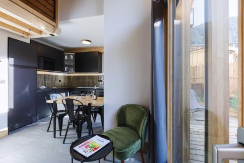 Kuchyň nebo kuchyňský kout v ubytování Chalet Bio Corti Spa 4 personnes