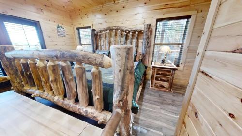 Photo de la galerie de l'établissement Lazy Bear Lodge cabin, à Walland