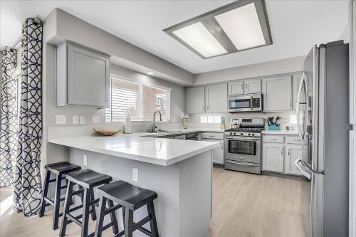 Gorgeous and Spacious home!