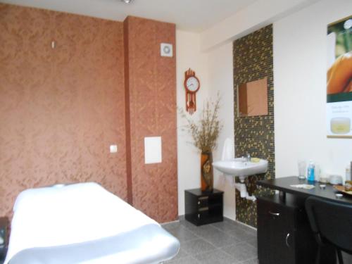 Gallery image of Hotel Enchevi in Kirkovo