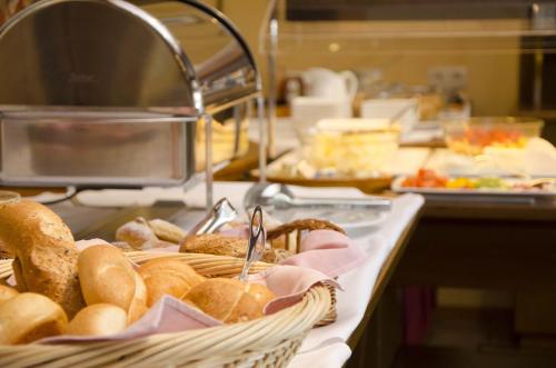 Jídlo v hotelu nebo okolí