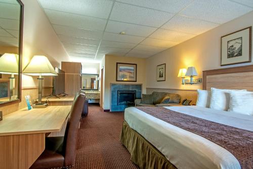 Ένα ή περισσότερα κρεβάτια σε δωμάτιο στο Silver Spruce Inn
