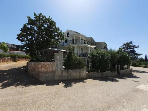 Apartments with a parking space , Krk - 21701