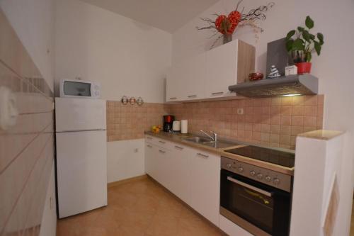 Apartments with parking space Stobrec, Split - 21820