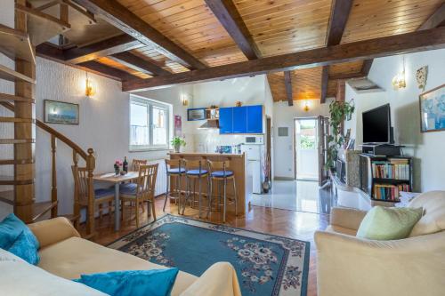 Apartments with parking space Porec - 2216