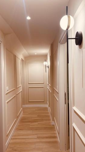 Lagrange 34 photo 24