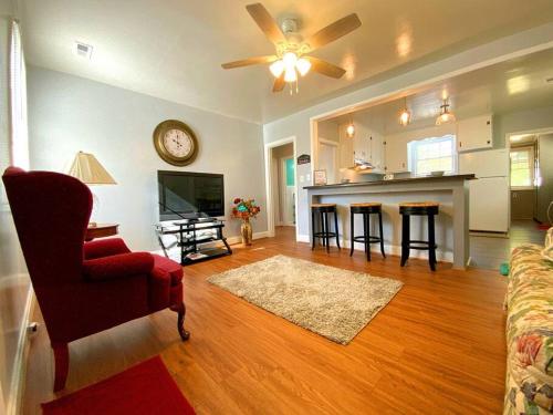Gallery image of Sweet Retreat at Thel's Place in Wilson