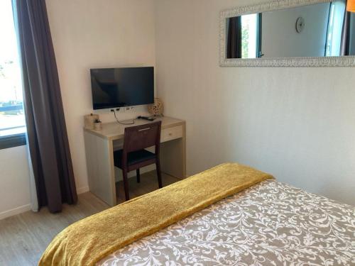 Postel nebo postele na pokoji v ubytování Appart'Hotel - Gare TGV - Courtine - Confluence - 202