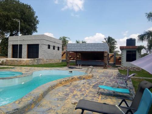 Πισίνα στο ή κοντά στο Luxury Villa Garden