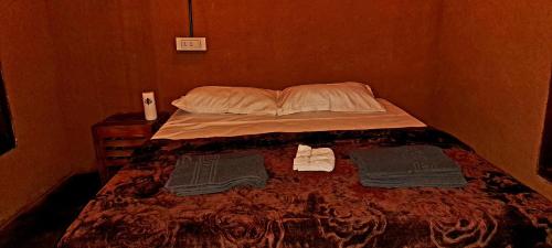 Voodi või voodid majutusasutuse Gowings Sahaara toas