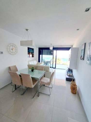 Bright apartment Sea Senses with sea views
