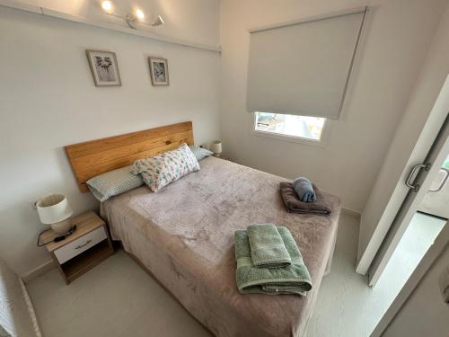 Postel nebo postele na pokoji v ubytování VER952 - Vistas mar y piscina, Wifi, Playa 600 metros, Centro 150 metros
