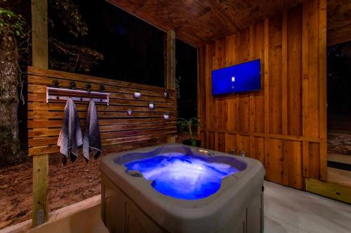 Fotografie z fotogalerie ubytování Romantic getaway in the treetops v destinaci Cabot