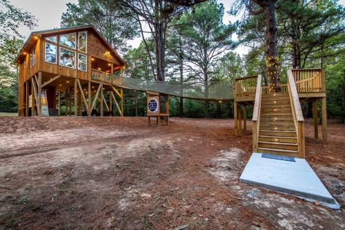 Fotografie z fotogalerie ubytování Romantic getaway in the treetops v destinaci Cabot
