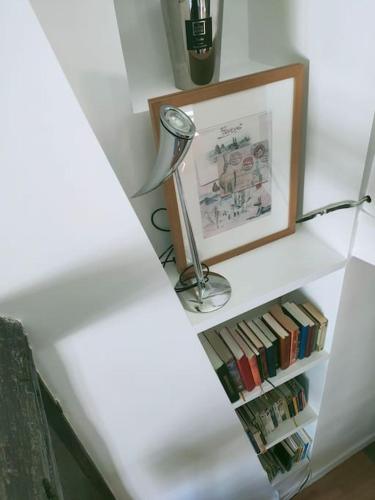 Photo de la galerie de l'établissement Paris centre grand duplex avec belle terrasse, à Paris