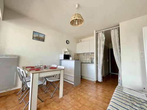 Studio cabine avec parking à 600m des plages à Sète - FR-1-338-162
