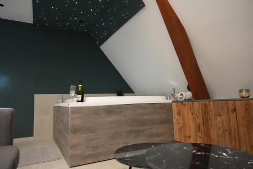 Ποτά στο Gite Spa L'Atelier Emile - Spa Privatif - 5 min COLMAR