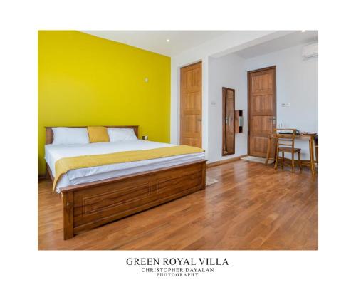 Postel nebo postele na pokoji v ubytování Green Royal Villa