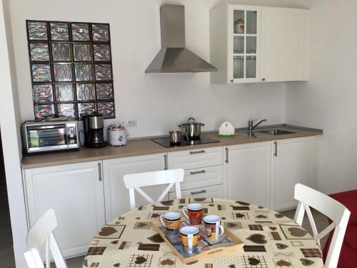 A kitchen or kitchenette at Bio Forester