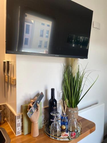 Dapur atau dapur kecil di Paris-Zénith-bienvenue-terrasse-Netflix