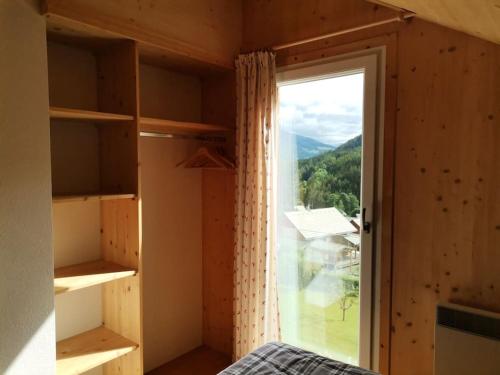 a room with a window with a view at PAAL 162 - Tolle Aussicht, 2 Terasssen, Großes Grundstück in Stadl an der Mur
