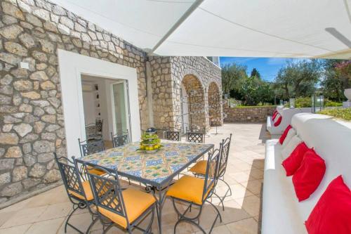 Χώρος καθιστικού στο Luxury central Villa with pool and privacy