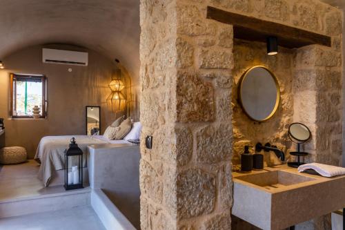 A bathroom at EliteDIMension Chalki
