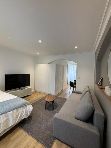 Le Joli Appartement - Parking Gratuit, Wifi, RER C Choisy-le-Roi