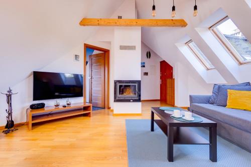 Apartament Rysy Droga Do Daniela by RentiloPL