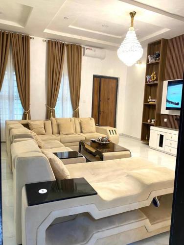 Urban Retreat Luxury Shortlet Apartment Lekki Lagos
