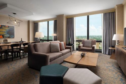 The Westin Crystal City Reagan National Airport Image