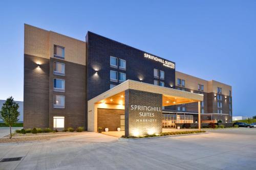 SpringHill Suites by Marriott Cincinnati Blue Ash Image