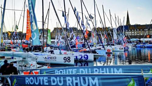 a bunch of boats are docked in a harbor at CYRUS H-Housse cœur de ville in Pointe-à-Pitre