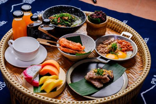 Mad på feriegården eller i nærheden