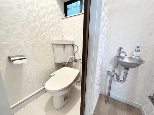 Tranquil 3BR House 7-min to Metro Direct Access to Shinjuku & Shibuya