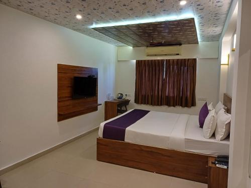 Gallery image of VITS Daman Devka Beach in Daman