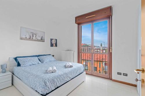 AR 73 Loreto 2 Minutes from the METRO