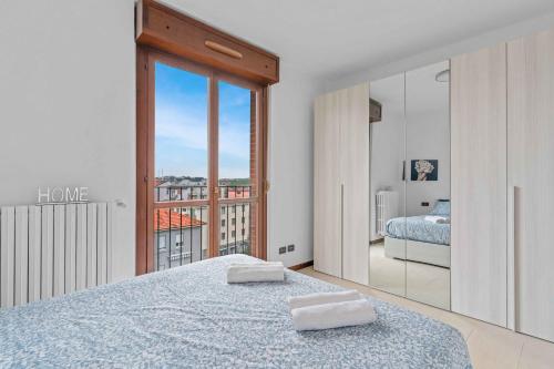 AR 73 Loreto 2 Minutes from the METRO