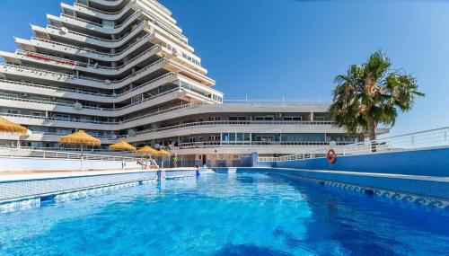Sunny 2BR Pool Terrace SeaView