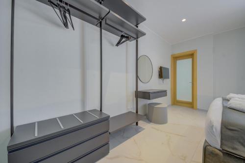 Koupelna v ubytování Mayfair by Premier Suites MT