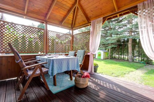 Mały Dąbek I Dom z dostępem do basenu wewnętrznego, zewnętrznego, brodzików dla dzieci, sali zabaw oraz animacji