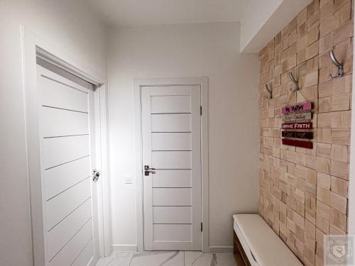 Ένα μπάνιο στο RentHouse Apartments Perla