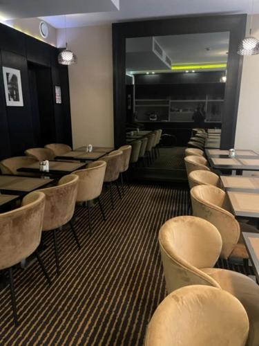 Гостиная зона в Hôtel Elysées Paris